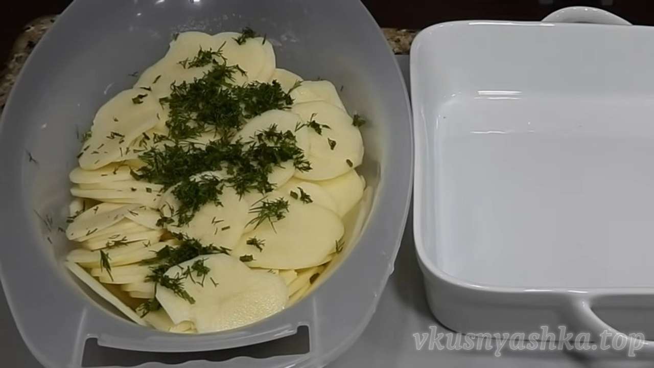 Как приготовить Рыба по французски в духовке с помидорами и сыром рецепт пошагово