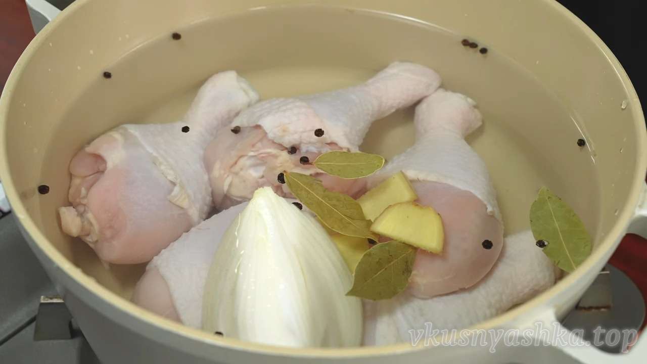 Суп на свиной косточке - оригинальный рецепт с пошаговыми фото