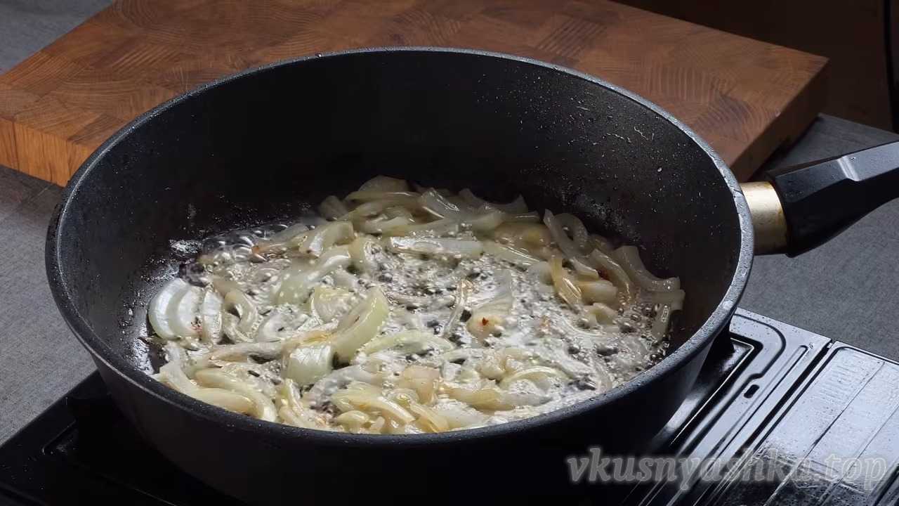 Как приготовить нежную курицу в сливочно-овощном соусе с воздушным пюре: Шаг 5