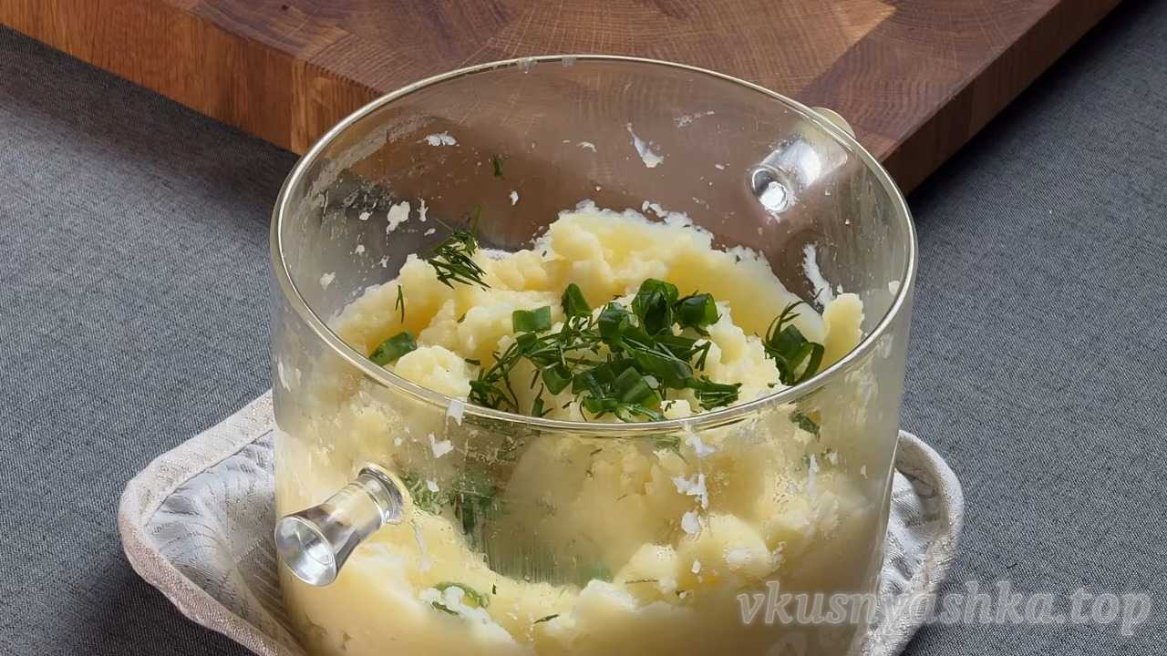 Как приготовить нежную курицу в сливочно-овощном соусе с воздушным пюре: Шаг 9