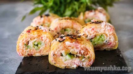 Легендарный крабовый рулет с сыром и икрой